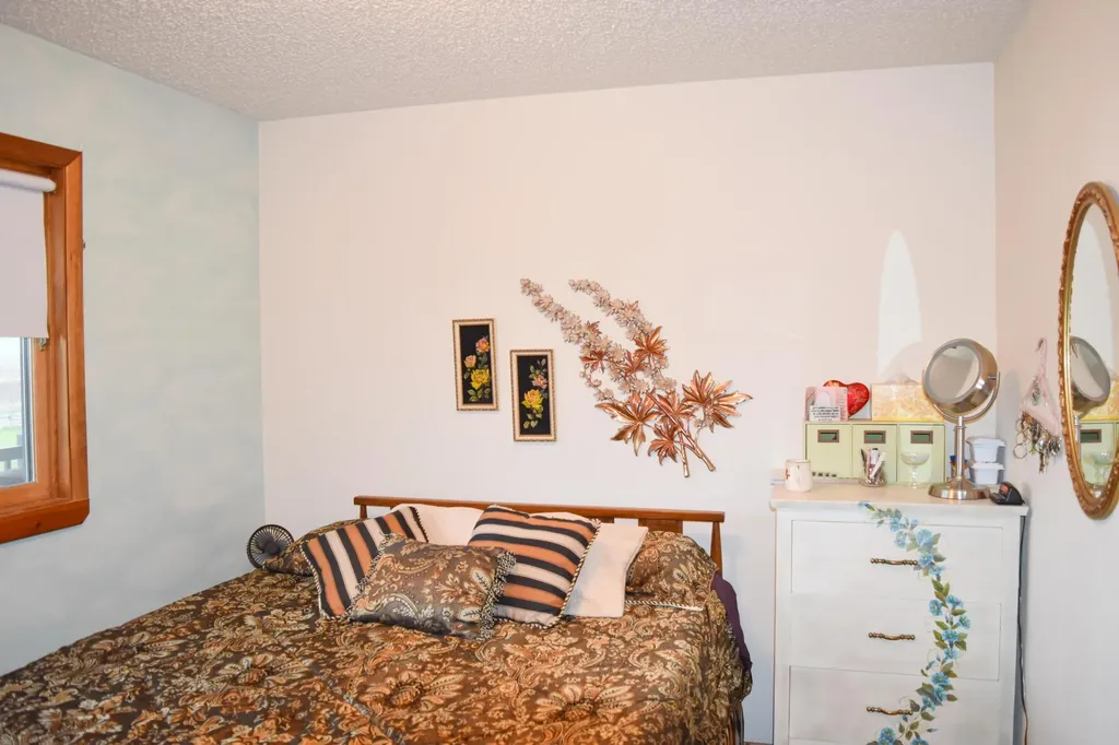 40265 Apple Road Polson MT 59860