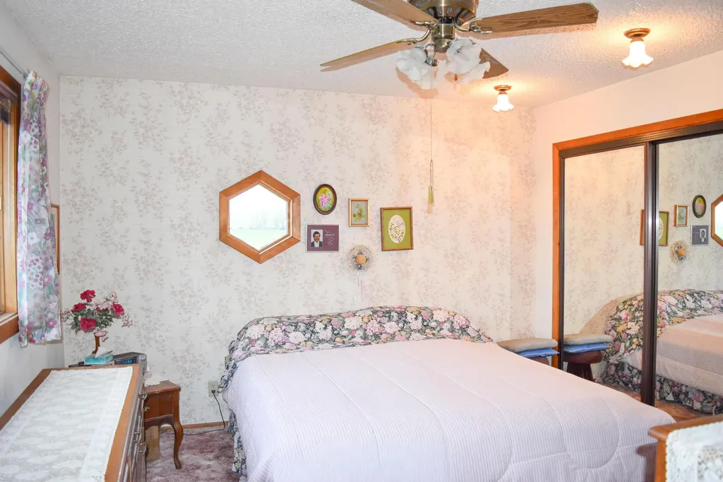 40265 Apple Road Polson MT 59860