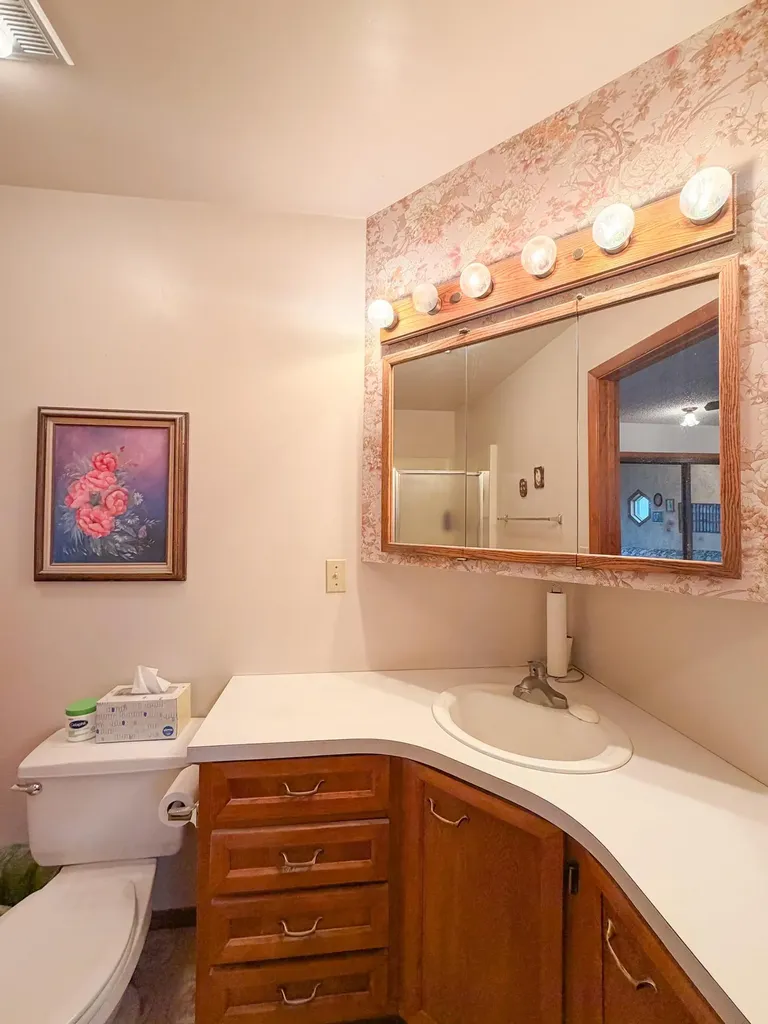 40265 Apple Road Polson MT 59860