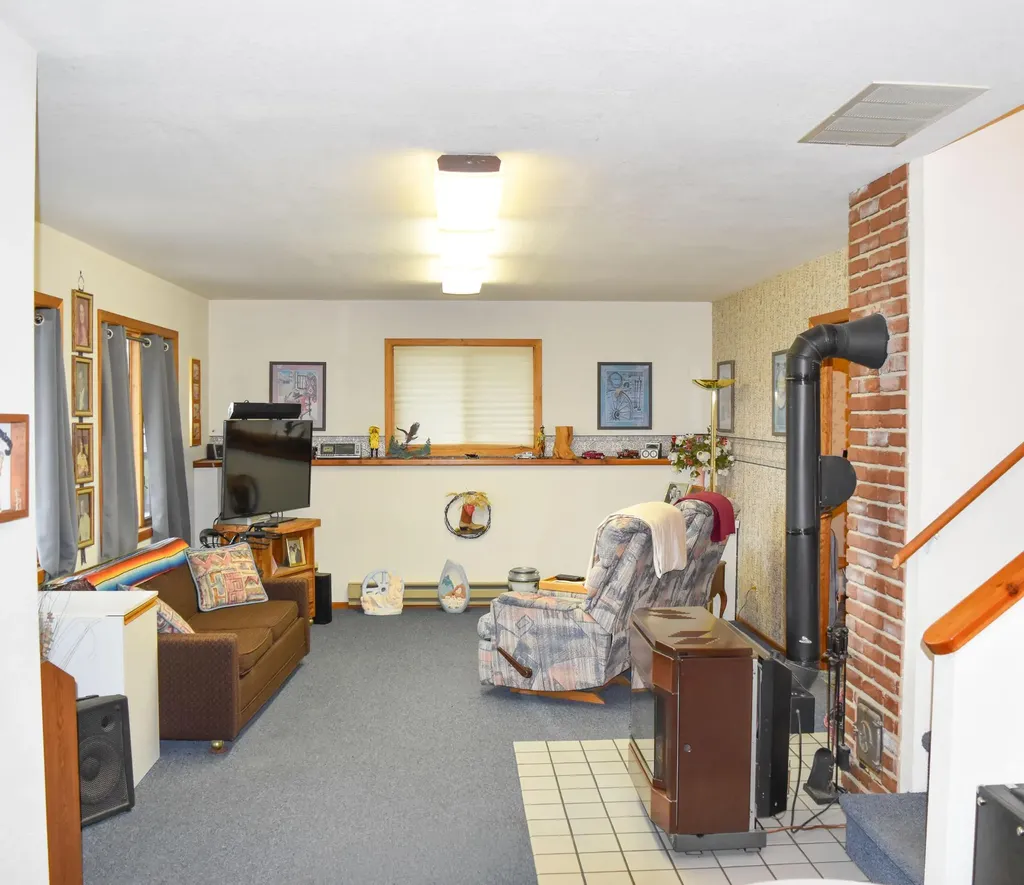 40265 Apple Road Polson MT 59860