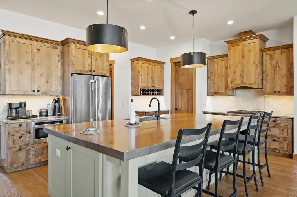 4032 Red Eagle Drive Whitefish MT 59937