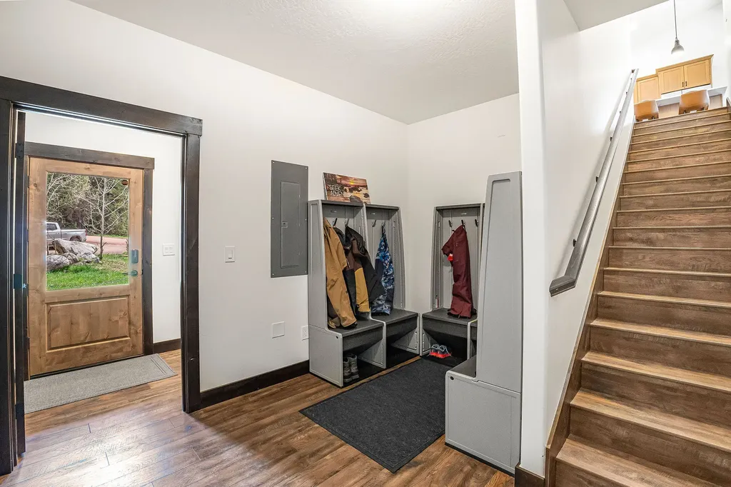 77 Rumsey Road Philipsburg MT 59858