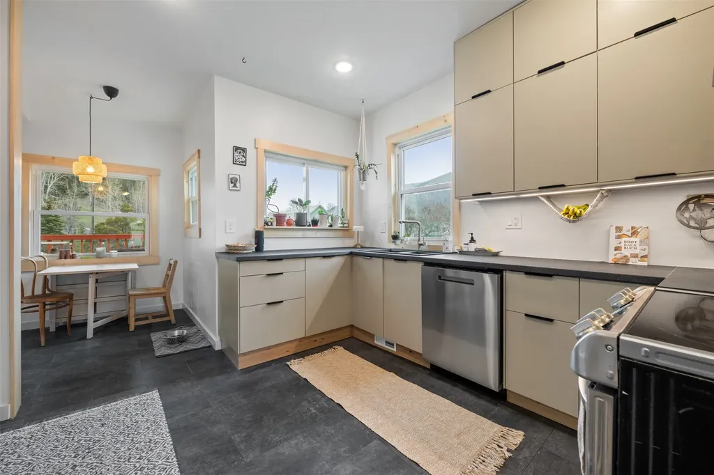 17 Quartz Avenue Basin MT 59631