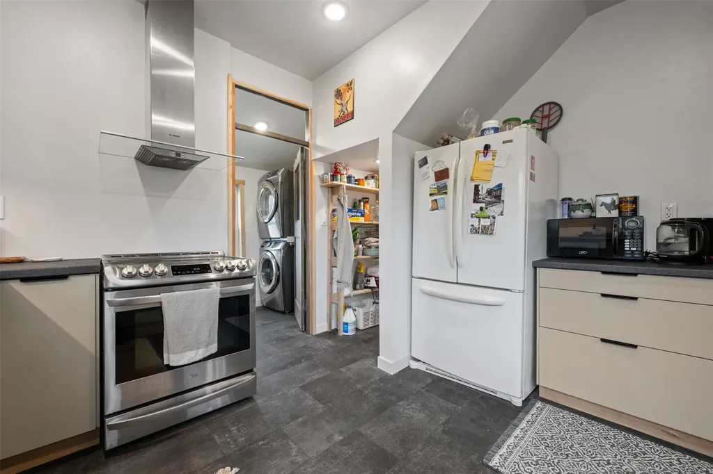 17 Quartz Avenue Basin MT 59631