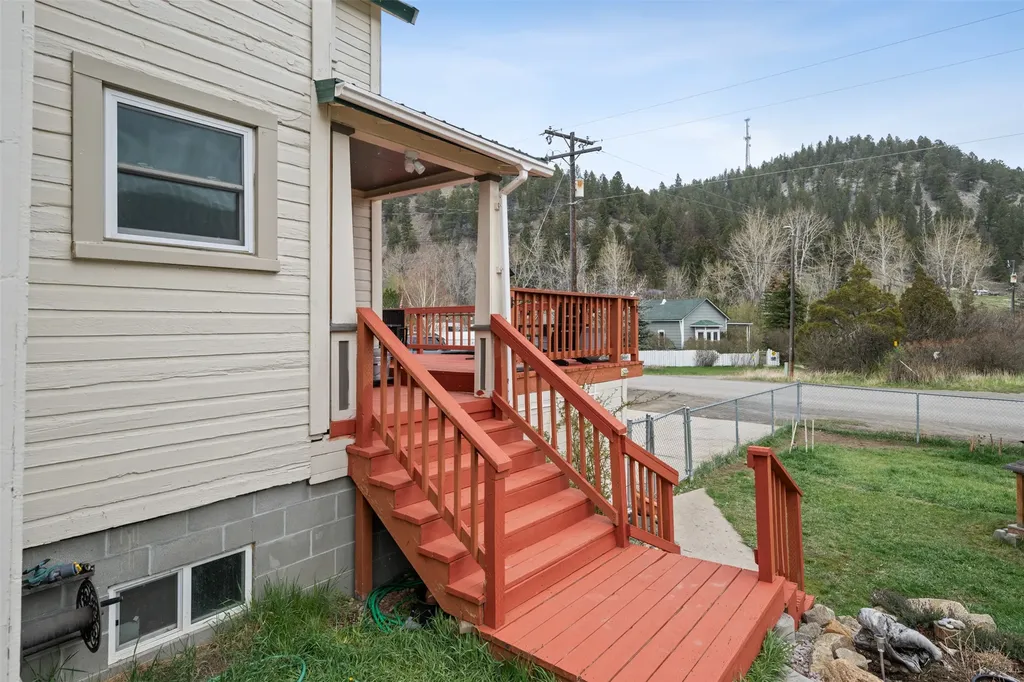 17 Quartz Avenue Basin MT 59631