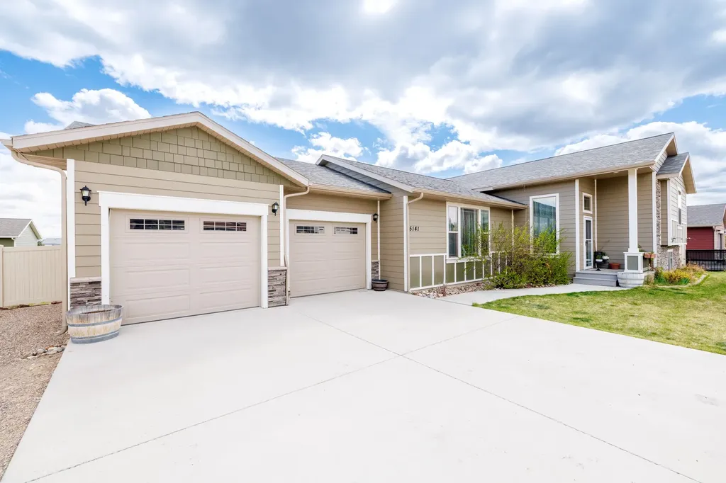 5141 Crescent Moon Drive Helena MT 59602
