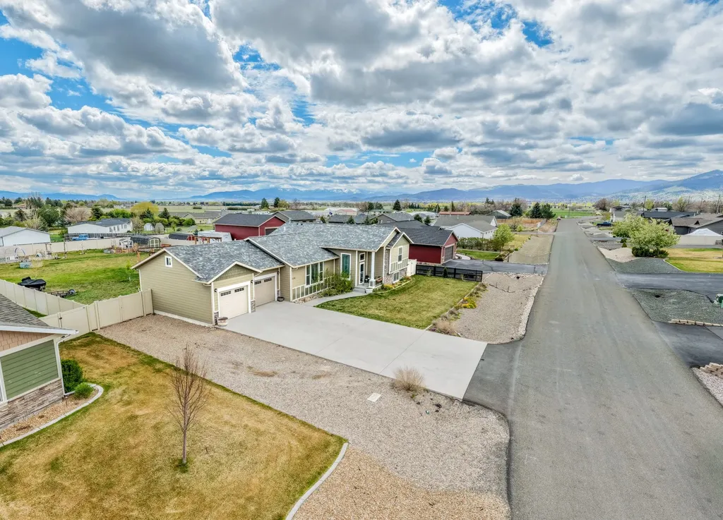 5141 Crescent Moon Drive Helena MT 59602