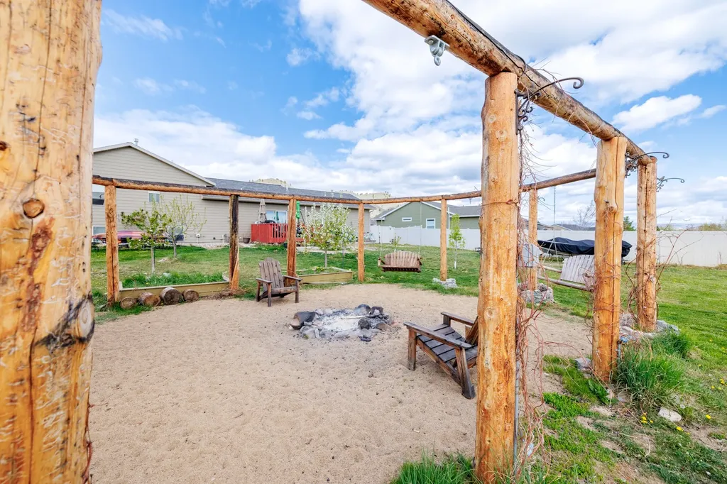 5141 Crescent Moon Drive Helena MT 59602