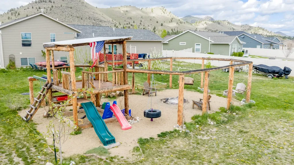 5141 Crescent Moon Drive Helena MT 59602