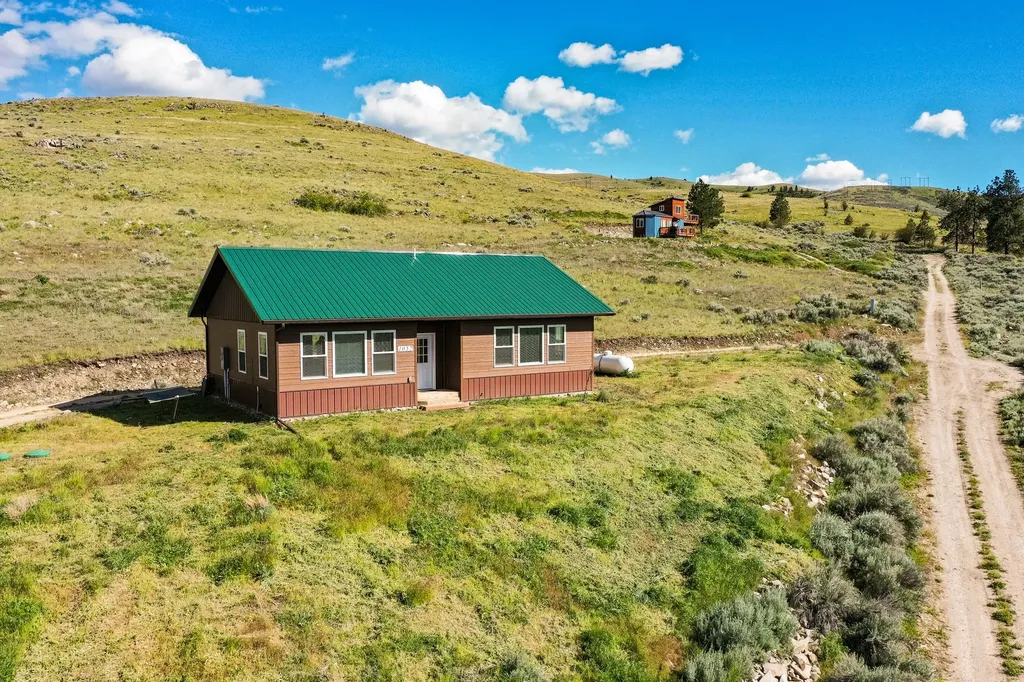 1052 Kyleighs Lane Stevensville MT 59870