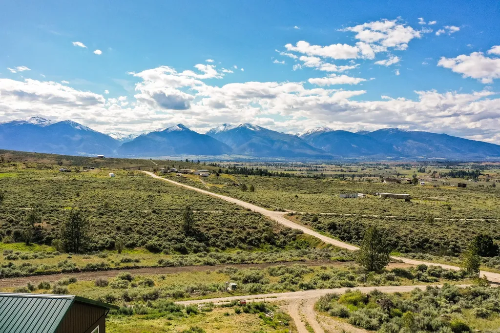 1052 Kyleighs Lane Stevensville MT 59870