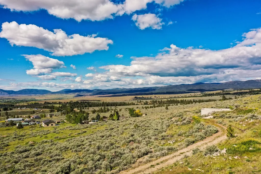 1052 Kyleighs Lane Stevensville MT 59870