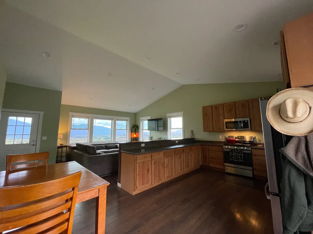 1052 Kyleighs Lane Stevensville MT 59870
