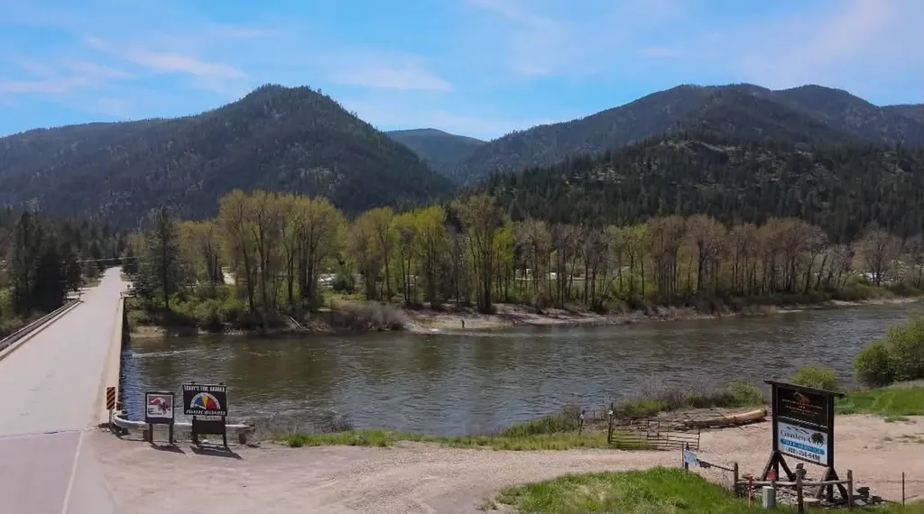 1205 Petty Creek Road Alberton MT 59820