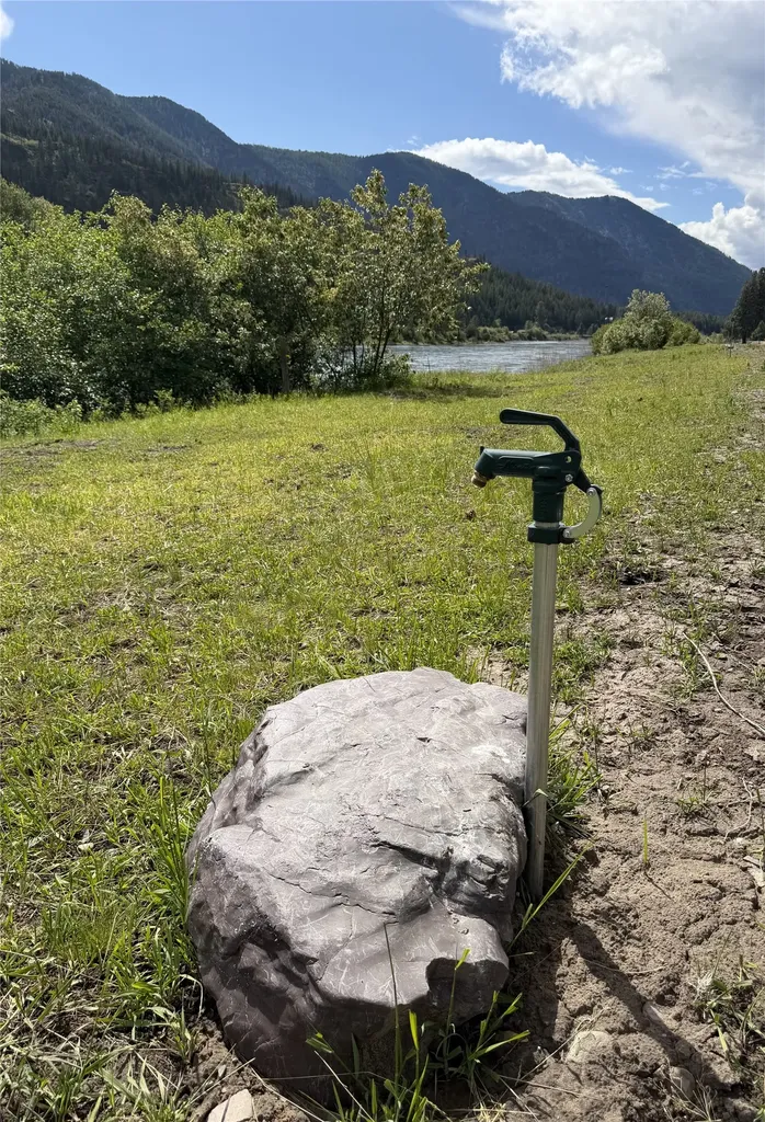1205 Petty Creek Road Alberton MT 59820