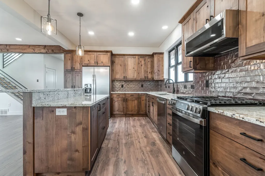 384 Jefferson Street Kalispell MT 59901