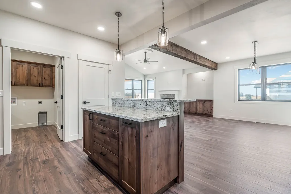 384 Jefferson Street Kalispell MT 59901