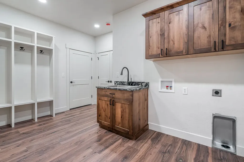 384 Jefferson Street Kalispell MT 59901