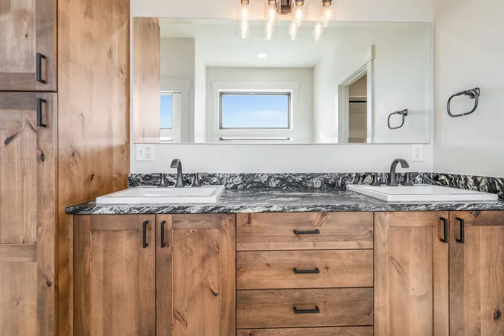 384 Jefferson Street Kalispell MT 59901