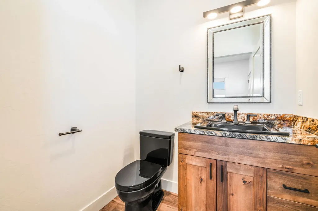384 Jefferson Street Kalispell MT 59901