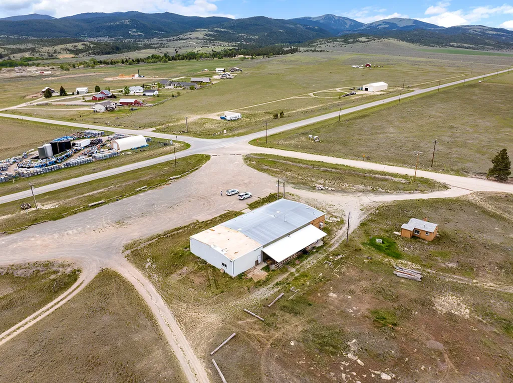 6042 Lincoln Road W Helena MT 59602