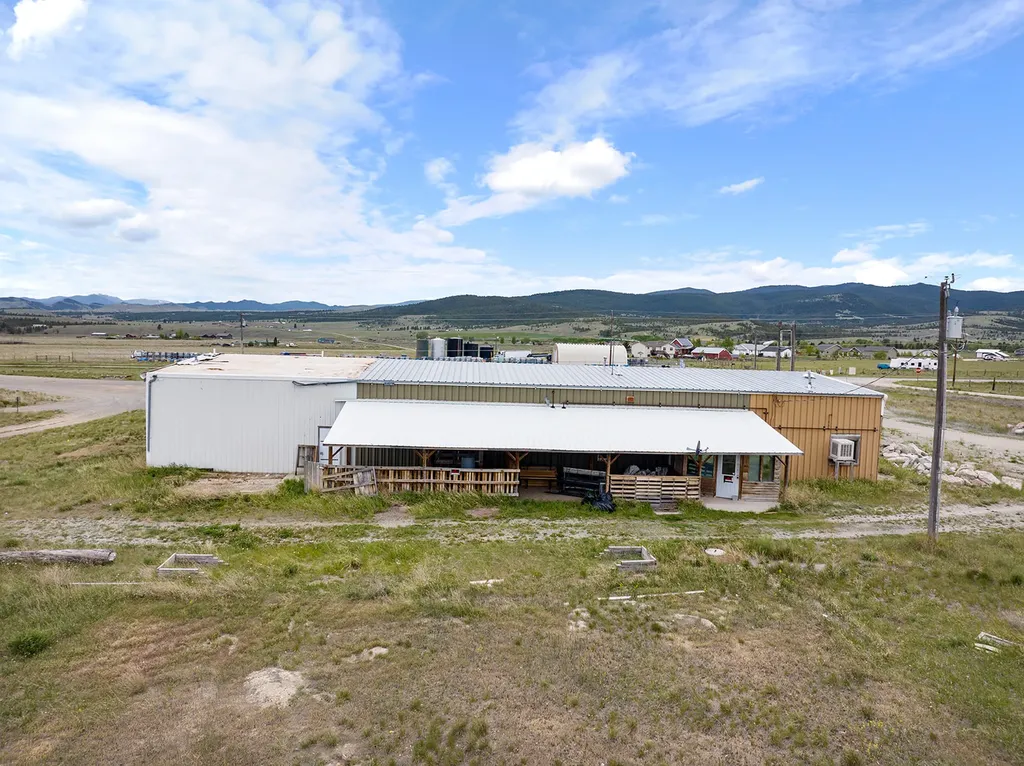 6042 Lincoln Road W Helena MT 59602