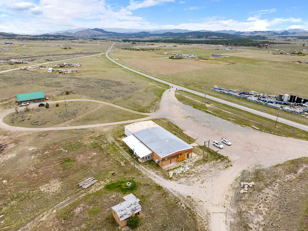6042 Lincoln Road W Helena MT 59602