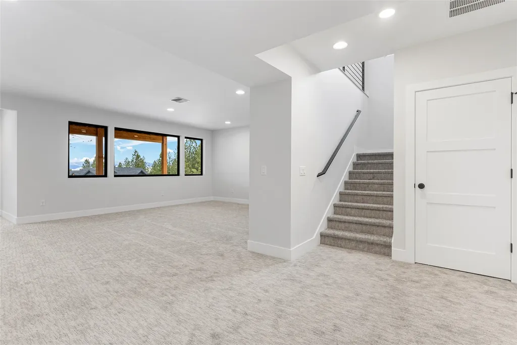 6896 Jack Pine Court Lolo MT 59847