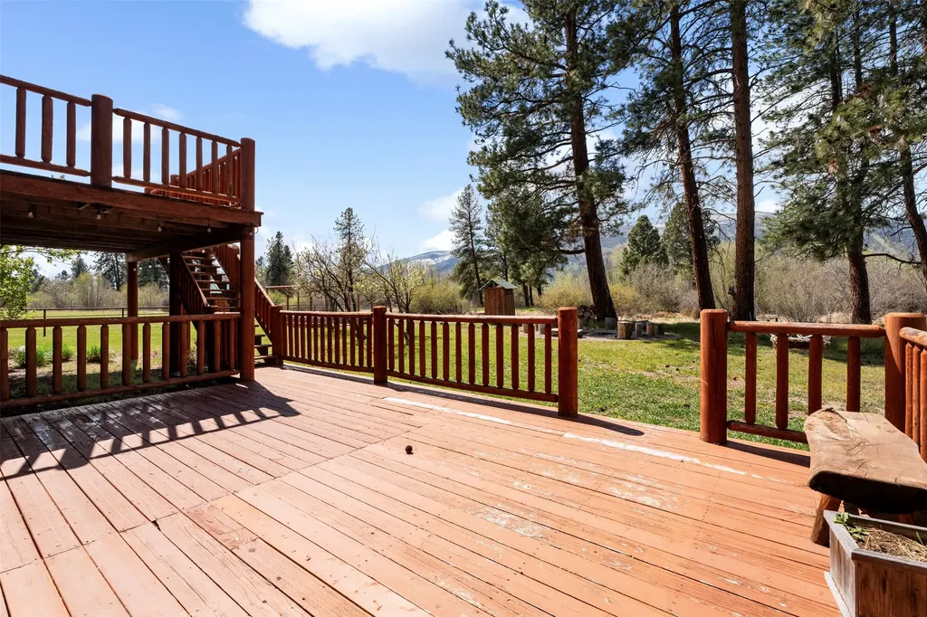 4201 Gardner Lane Florence MT 59833