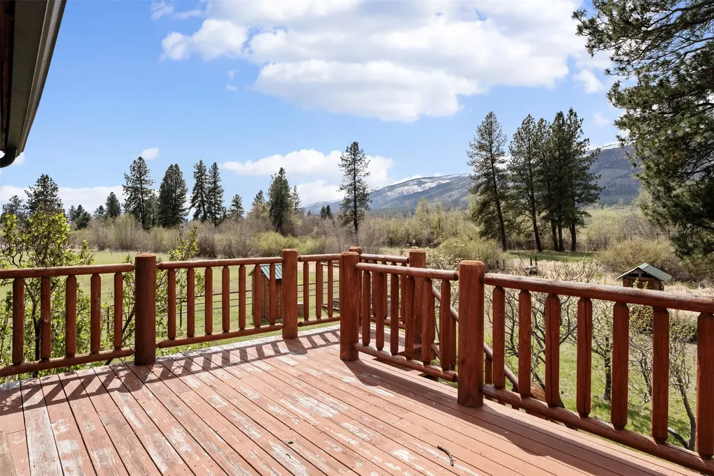 4201 Gardner Lane Florence MT 59833