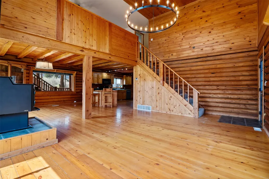 4201 Gardner Lane Florence MT 59833