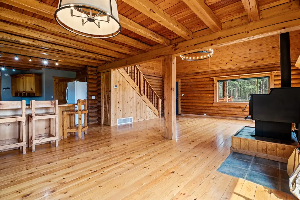 4201 Gardner Lane Florence MT 59833