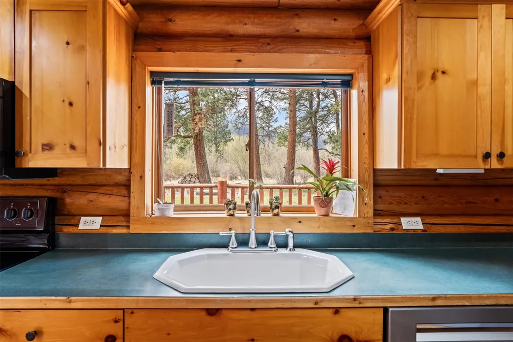 4201 Gardner Lane Florence MT 59833