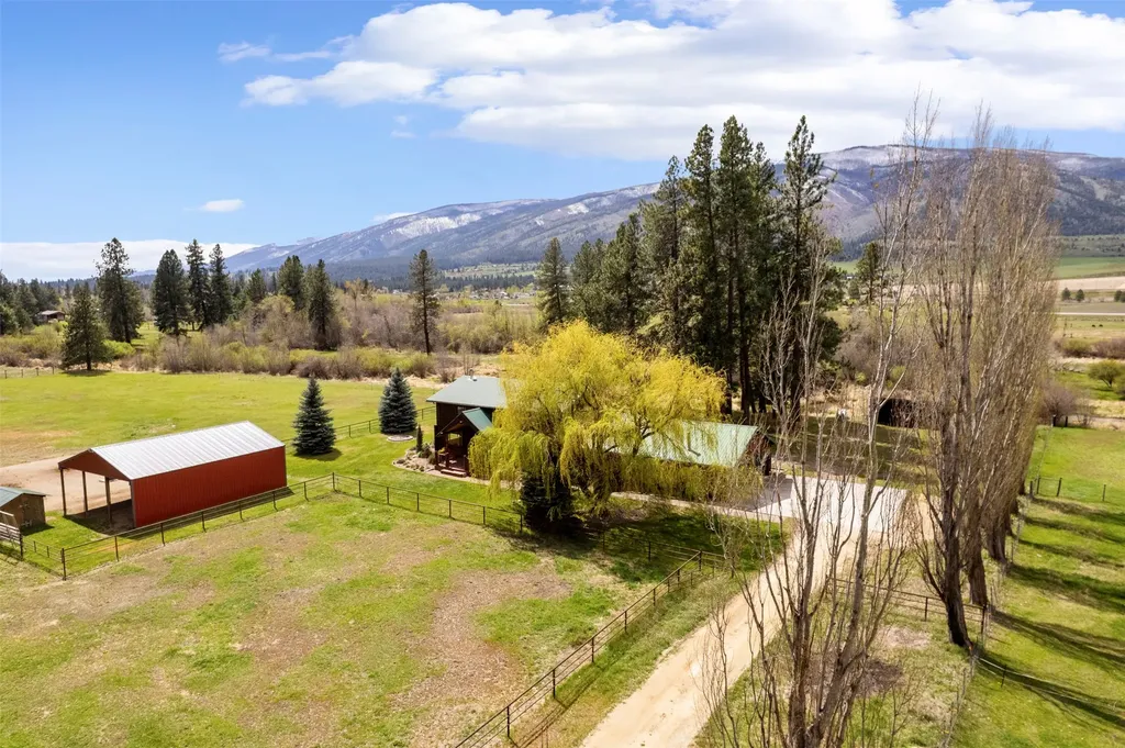 4201 Gardner Lane Florence MT 59833