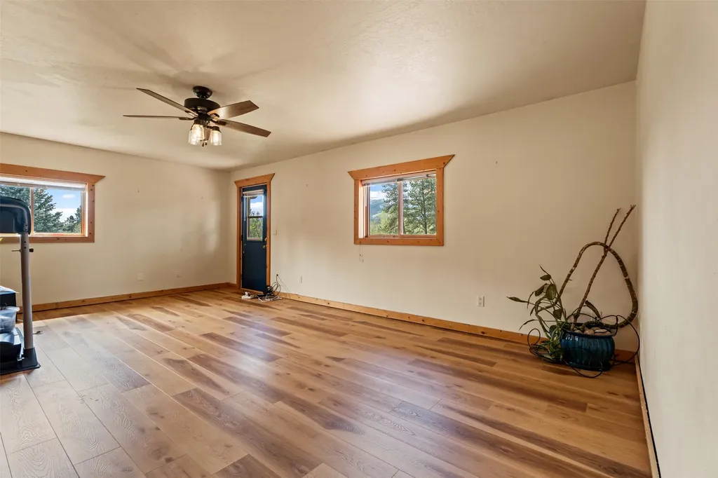 4201 Gardner Lane Florence MT 59833