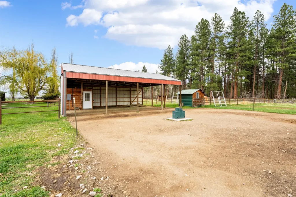 4201 Gardner Lane Florence MT 59833