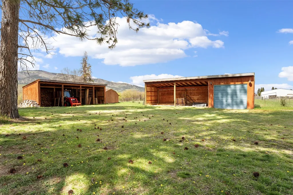 4201 Gardner Lane Florence MT 59833