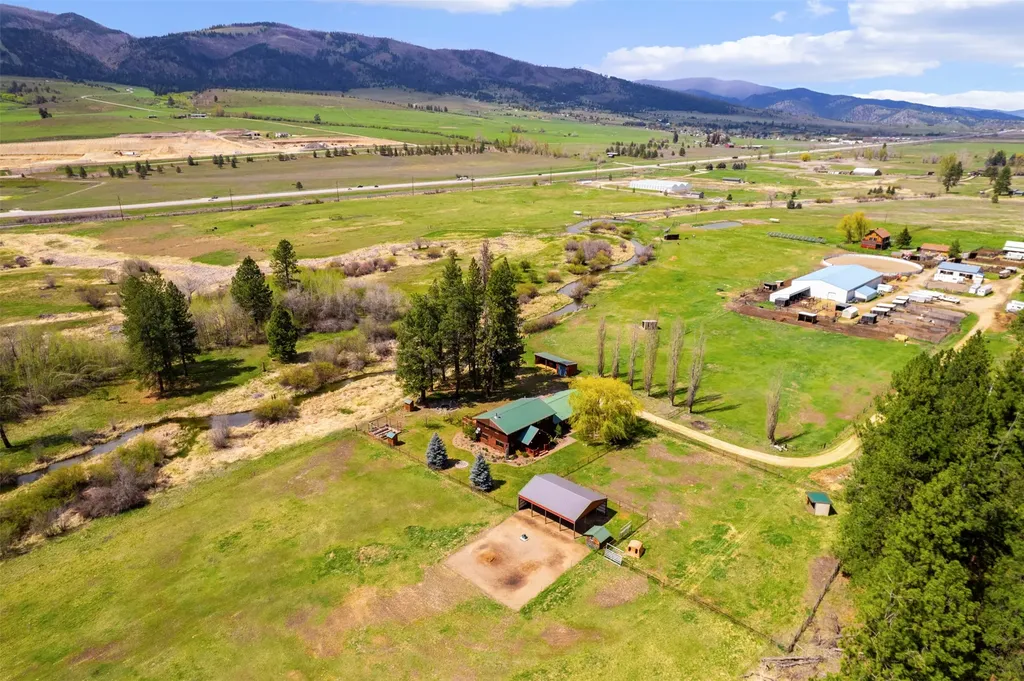 4201 Gardner Lane Florence MT 59833