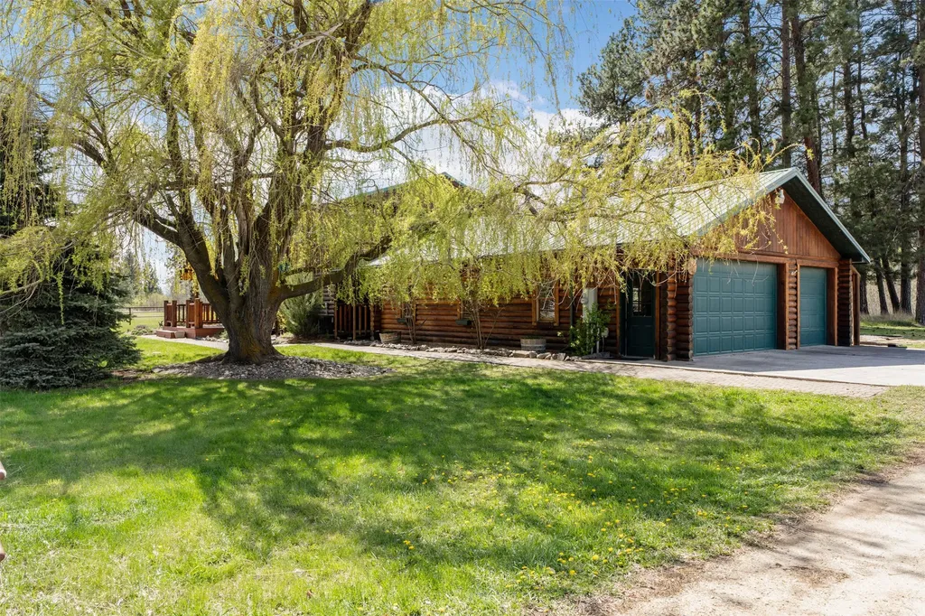 4201 Gardner Lane Florence MT 59833