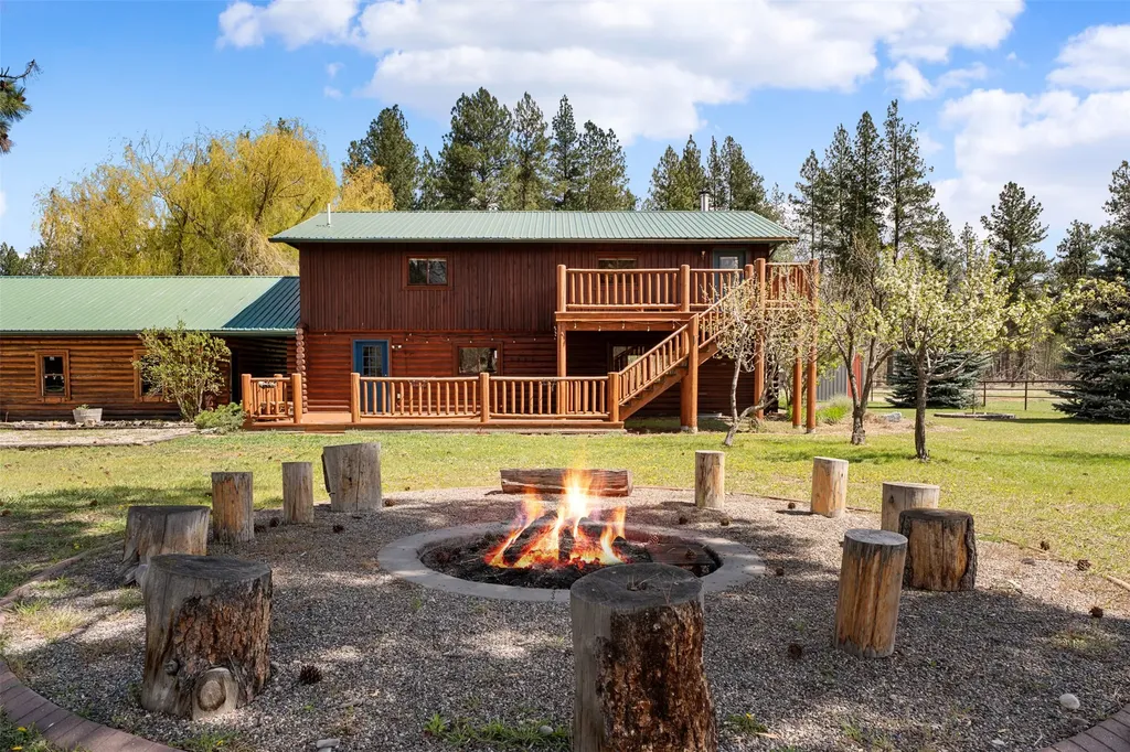 4201 Gardner Lane Florence MT 59833