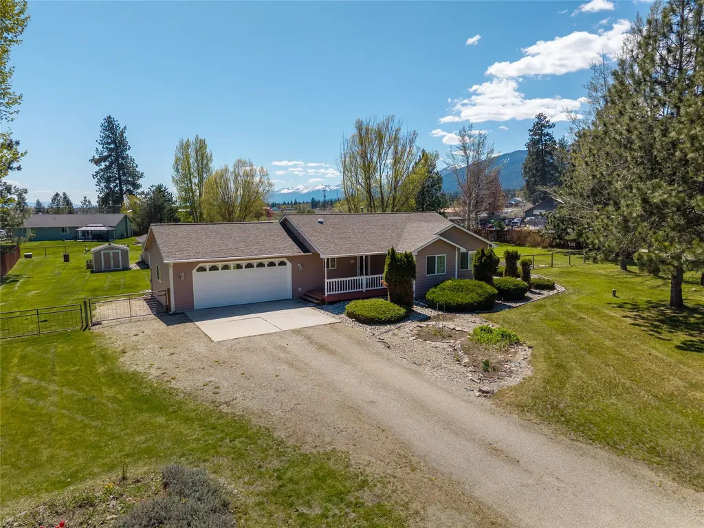 111 Memory Lane Stevensville MT 59870