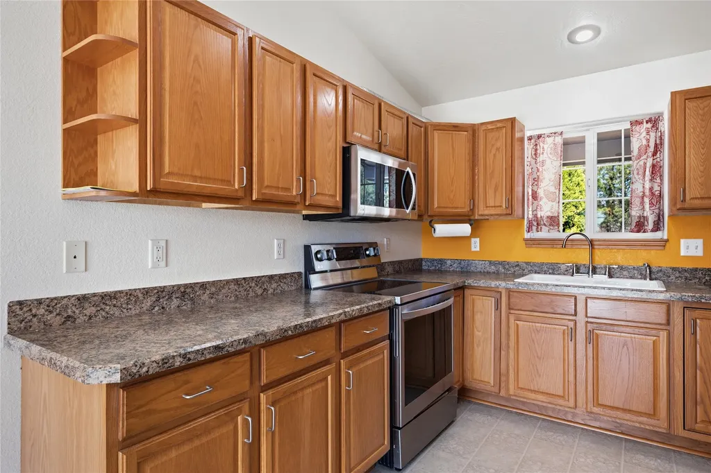 111 Memory Lane Stevensville MT 59870