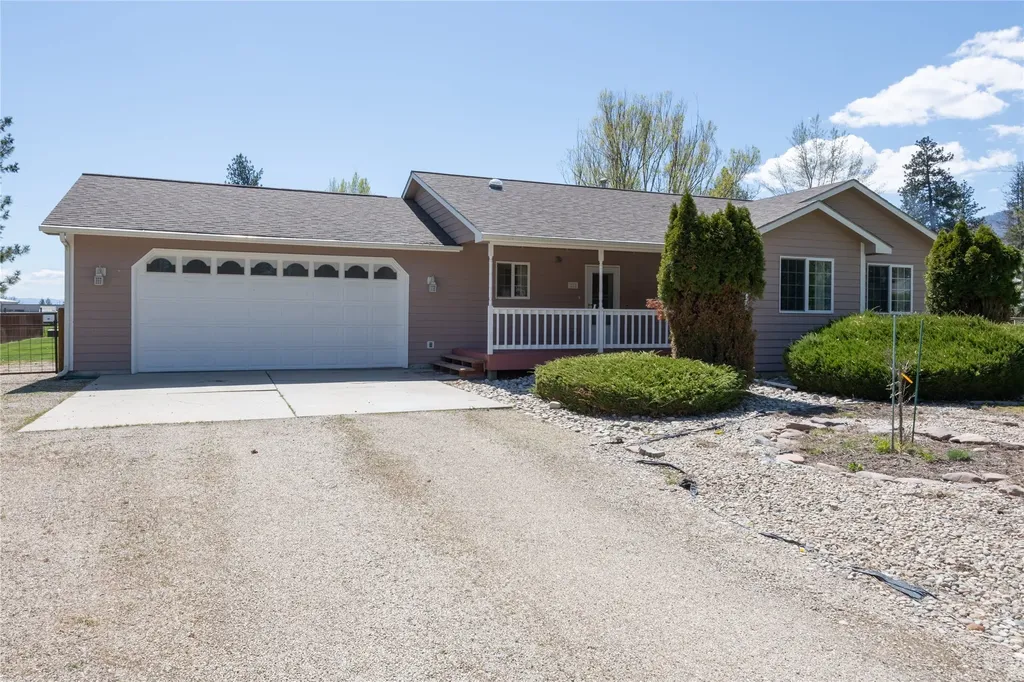 111 Memory Lane Stevensville MT 59870
