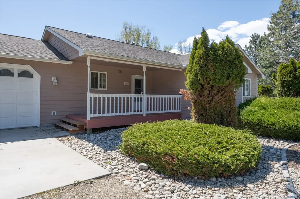 111 Memory Lane Stevensville MT 59870