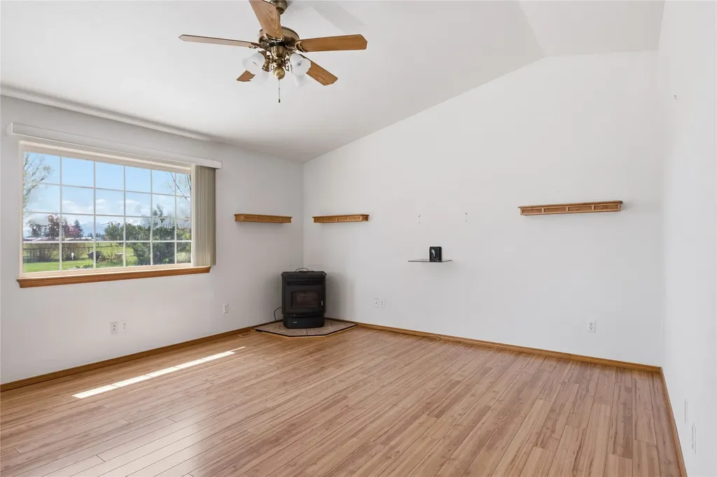 111 Memory Lane Stevensville MT 59870
