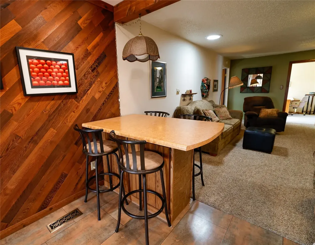 813 S Michigan Street Conrad MT 59425
