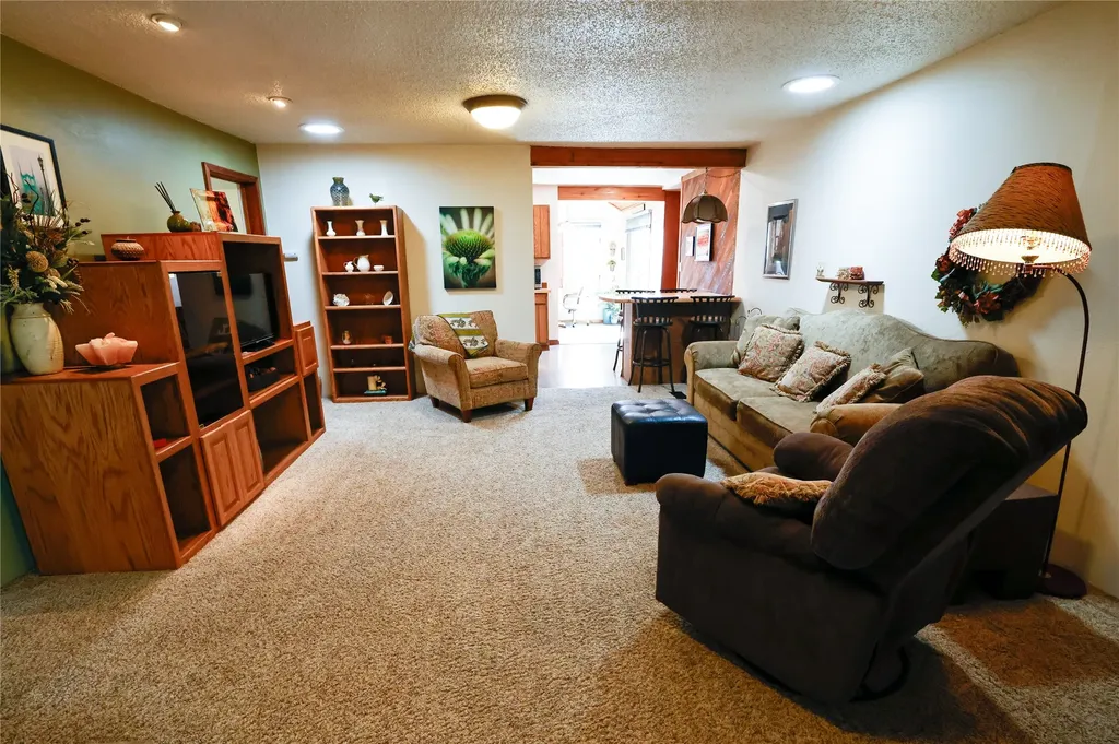 813 S Michigan Street Conrad MT 59425