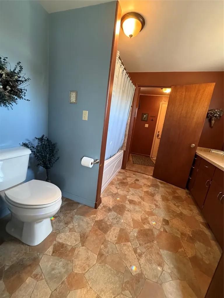 813 S Michigan Street Conrad MT 59425