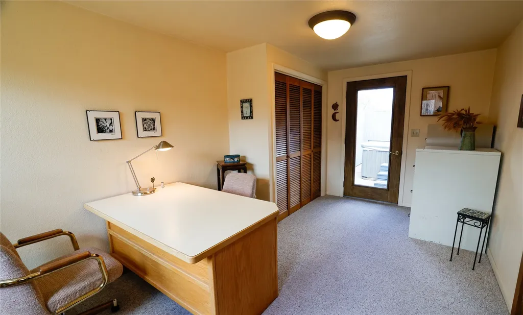 813 S Michigan Street Conrad MT 59425