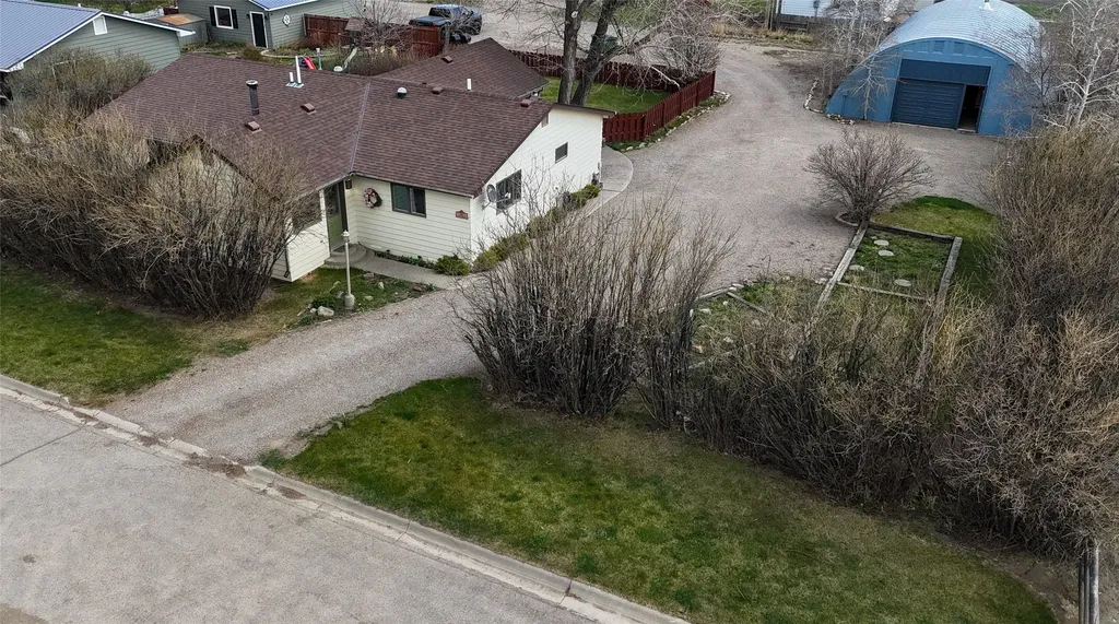 813 S Michigan Street Conrad MT 59425